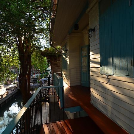 La Moon Hostel กรุงเทพมหานคร ภายนอก รูปภาพ