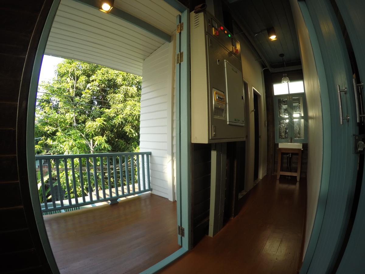 La Moon Hostel กรุงเทพมหานคร ภายนอก รูปภาพ