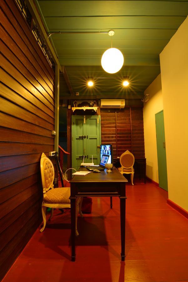 La Moon Hostel กรุงเทพมหานคร ภายนอก รูปภาพ