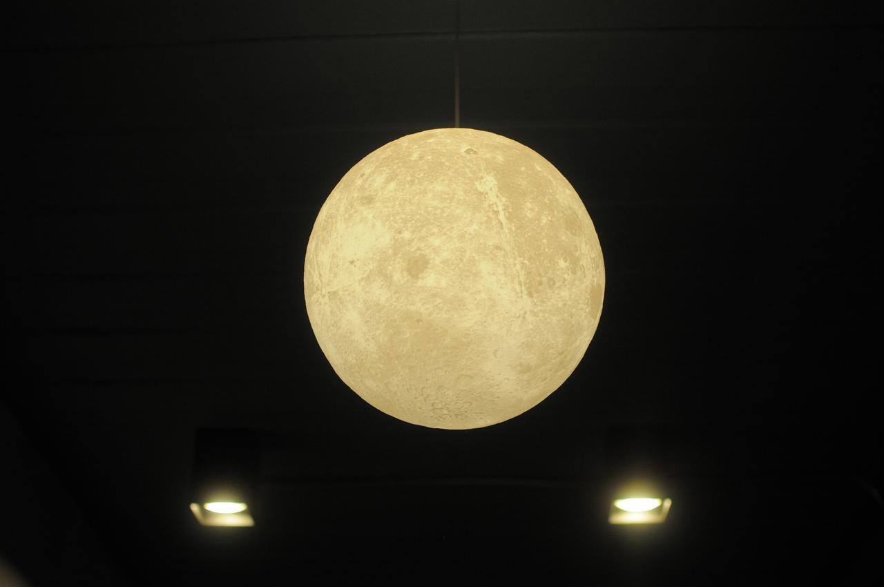 La Moon Hostel กรุงเทพมหานคร ภายนอก รูปภาพ